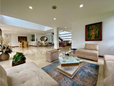 Casa de 4 alcobas en venta en El Escobero, Envigado, 430 m² · foto 4 de 20