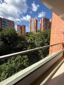 Apartamento de 3 alcobas en venta en Transv, Envigado, 125 m² · foto 2 de 18