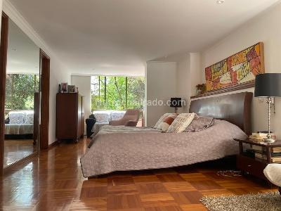 Apartamento en venta en El Poblado El Tesoro, Medellín · foto 11 de 18