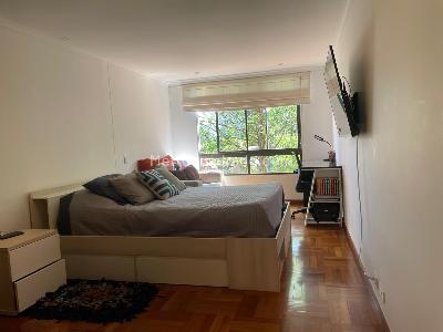Apartamento en venta en El Poblado El Tesoro, Medellín · foto 16 de 18