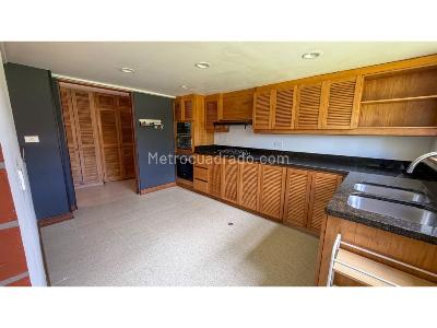 Casa de 3 alcobas en venta en Alto De Las Palmas, Envigado, 300 m² · foto 10 de 17