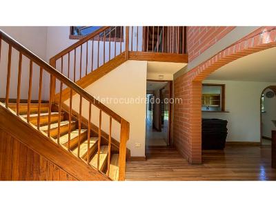 Casa de 3 alcobas en venta en Alto De Las Palmas, Envigado, 300 m² · foto 5 de 17