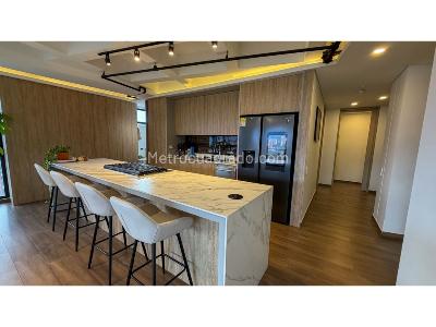 Apartamento de 2 alcobas en venta en Las Palmas, Medellín, 148 m² · foto 2 de 14