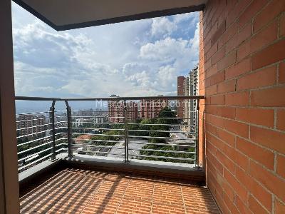 Apartamento de 4 alcobas en venta en Los Balsos No 1, Medellín, 175 m² · foto 8 de 17