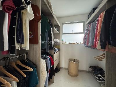 Apartamento de 2 alcobas en venta en Loma Del Chocho, Envigado, 104 m² · foto 6 de 8