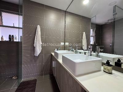 Apartamento de 2 alcobas en venta en Loma Del Chocho, Envigado, 104 m² · foto 7 de 8