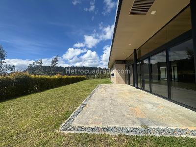 Casa de 3 alcobas en venta en Alto De Palmas, Envigado, 350 m² · foto 2 de 20