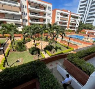 Apartamento de 3 alcobas en venta en Cali, Cali, 352 m² · foto 10 de 11