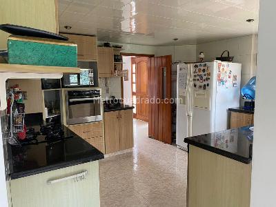 Casa de 4 alcobas en venta en Chia, Chía, 280 m² · foto 8 de 20
