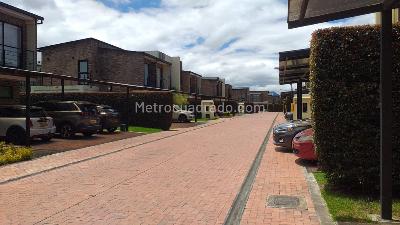Casa de 3 alcobas en venta en Cajica, Cajicá, 219 m² · foto 11 de 13