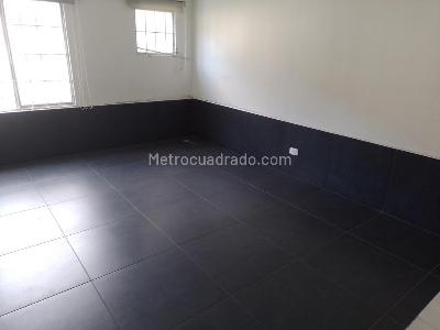 Casa de 5 alcobas en venta en Santa Barbara, Bogotá, 280 m² · foto 11 de 12