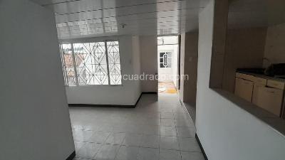 Casa de 5 alcobas en venta en Villa Claudia, Bogotá, 99 m² · foto 12 de 19