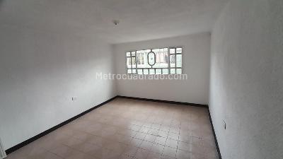 Casa de 5 alcobas en venta en Villa Claudia, Bogotá, 99 m² · foto 7 de 19
