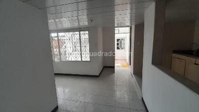 Casa de 5 alcobas en venta en Villa Claudia, Bogotá, 99 m² · foto 8 de 19