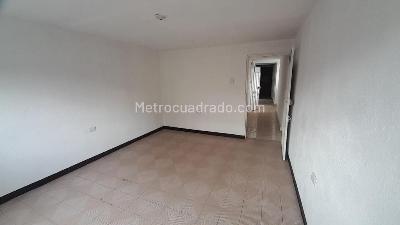 Casa de 5 alcobas en venta en Villa Claudia, Bogotá, 99 m² · foto 9 de 19