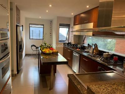 Apartamento de 3 alcobas en venta en Los Rosales, Bogotá, 274 m² · foto 13 de 20