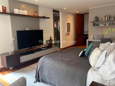 Apartamento de 3 alcobas en venta en Los Rosales, Bogotá, 274 m² · foto 4 de 20