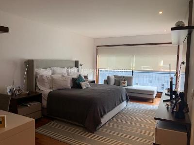 Apartamento de 3 alcobas en venta en Los Rosales, Bogotá, 274 m² · foto 8 de 20