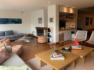 Apartamento de 3 alcobas en venta en Los Rosales, Bogotá, 274 m² · foto 9 de 20
