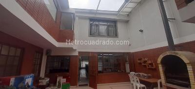 Casa de 5 alcobas en venta en Campin, Bogotá, 295 m² · foto 11 de 20