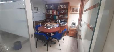 Casa de 5 alcobas en venta en Campin, Bogotá, 295 m² · foto 5 de 20
