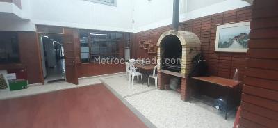 Casa de 5 alcobas en venta en Campin, Bogotá, 295 m² · foto 6 de 20