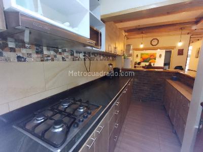 Casa de 5 alcobas en venta en Bogotá, 498 m² · foto 14 de 20