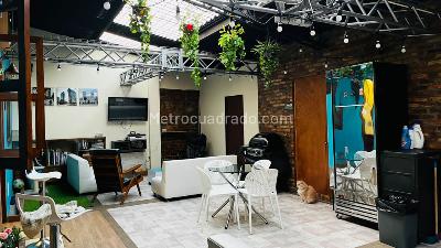 Casa de 5 alcobas en venta en Bogotá, 498 m² · foto 2 de 20