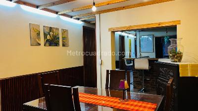Casa de 5 alcobas en venta en Bogotá, 498 m² · foto 3 de 20
