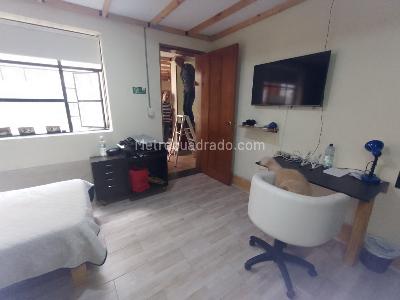 Casa de 5 alcobas en venta en Bogotá, 498 m² · foto 5 de 20