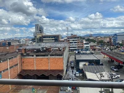 Apartamento de 3 alcobas en venta en Bogotá, 91 m² · foto 3 de 15