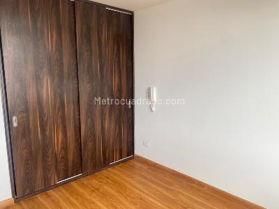 Apartamento de 3 alcobas en venta en Bogotá, 91 m² · foto 9 de 15