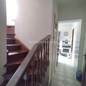Casa de 5 alcobas en venta en San Luis, Bogotá, 210 m² · foto 11 de 17