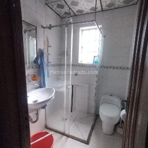 Casa de 5 alcobas en venta en San Luis, Bogotá, 210 m² · foto 14 de 17