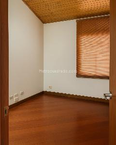 Casa de 5 alcobas en venta en Alhambra, Bogotá, 347 m² · foto 12 de 18
