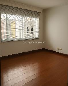 Casa de 5 alcobas en venta en Alhambra, Bogotá, 347 m² · foto 7 de 18