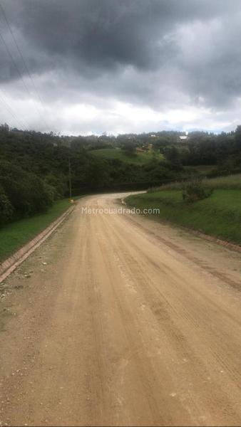 Lote en Venta, Altos De Yerbabuena, Chía - Más