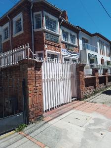 Casa de 5 alcobas en venta en Quinta Camacho, Bogotá, 442 m² · foto 13 de 20