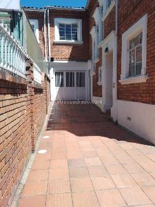 Casa de 5 alcobas en venta en Quinta Camacho, Bogotá, 442 m² · foto 8 de 20
