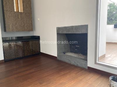 Casa de 4 alcobas en venta en El Refugio, Bogotá, 830 m² · foto 10 de 18