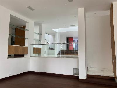 Casa de 4 alcobas en venta en El Refugio, Bogotá, 830 m² · foto 17 de 18