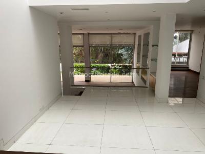 Casa de 4 alcobas en venta en El Refugio, Bogotá, 830 m² · foto 5 de 18