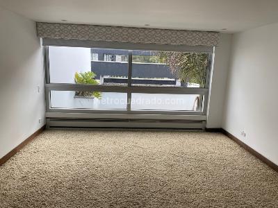 Casa de 4 alcobas en venta en El Refugio, Bogotá, 830 m² · foto 6 de 18