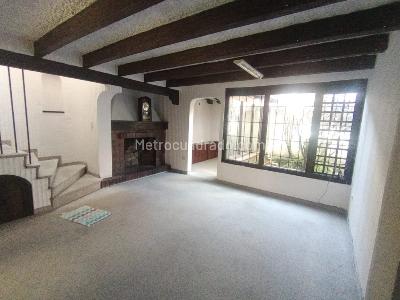 Casa de 3 alcobas en venta en Prados Del Country, Bogotá, 42 m² · foto 7 de 20