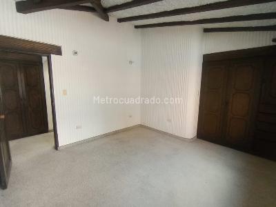 Casa de 3 alcobas en venta en Prados Del Country, Bogotá, 42 m² · foto 10 de 20