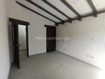 Casa de 3 alcobas en venta en Prados Del Country, Bogotá, 42 m² · foto 11 de 20
