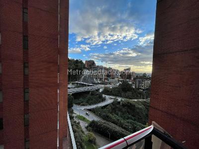 Apartamento de 1 alcoba en venta en Chapinero Alto, Bogotá, 55 m² · foto 11 de 12