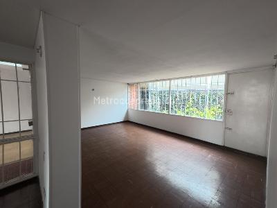 Casa en venta en Niza, Bogotá · foto 3 de 20