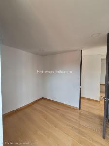 Apartamento de 3 alcobas en venta en Cedritos, Bogotá, 80 m² · foto 10 de 20