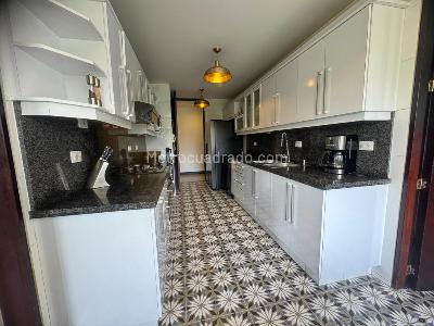 Apartamento de 3 alcobas en venta en Balcon De Lindaraja, Bogotá, 197 m² · foto 9 de 20